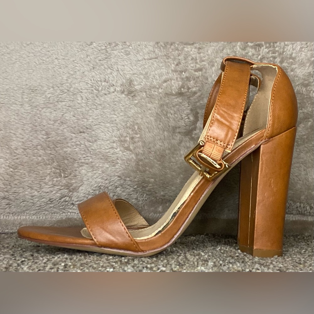 LILIANA Caramel Brown Leather Sandal Heels Size 10